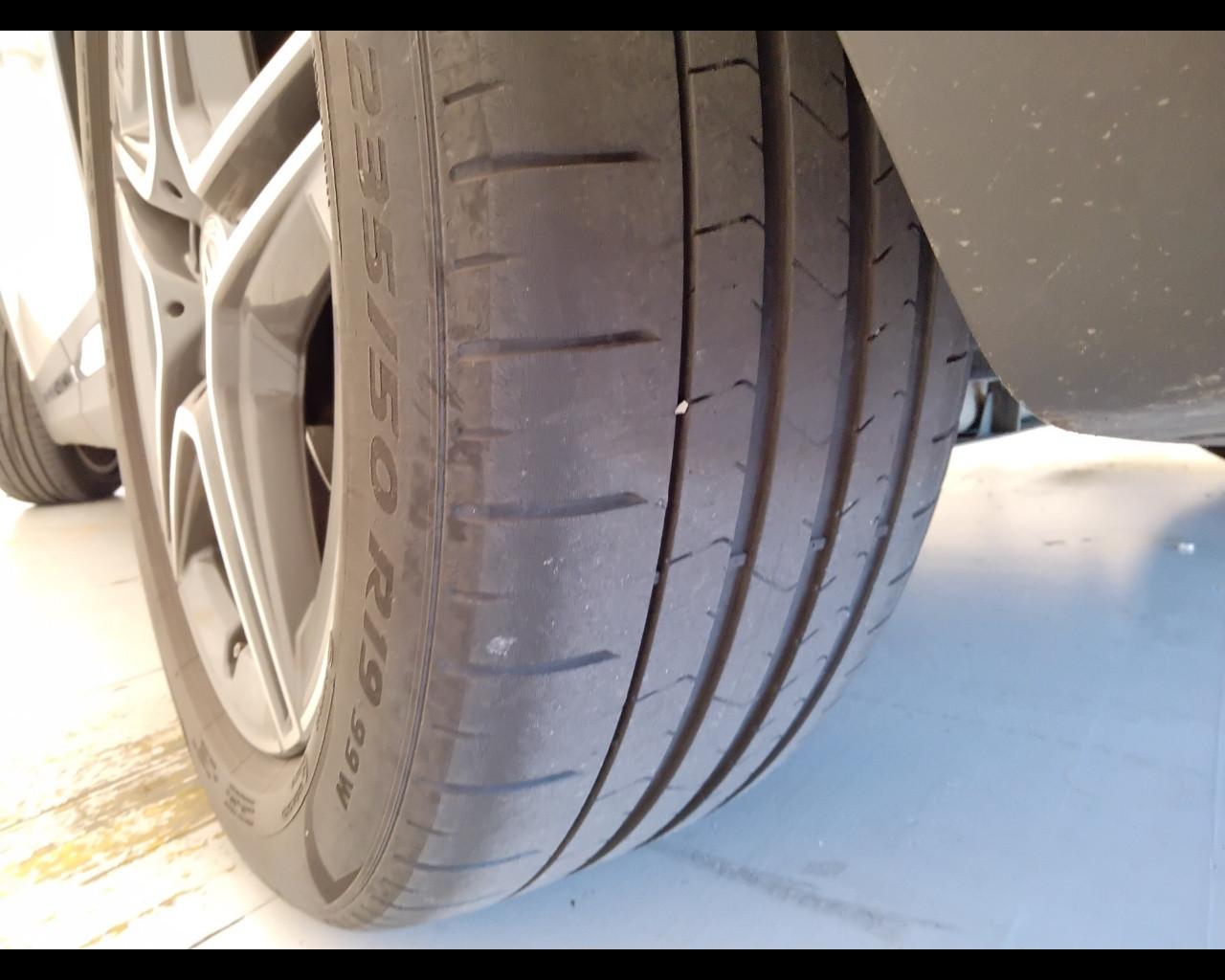 Mercedes-Benz GLA-H247 2020 - GLA 200 d Premium 4matic auto