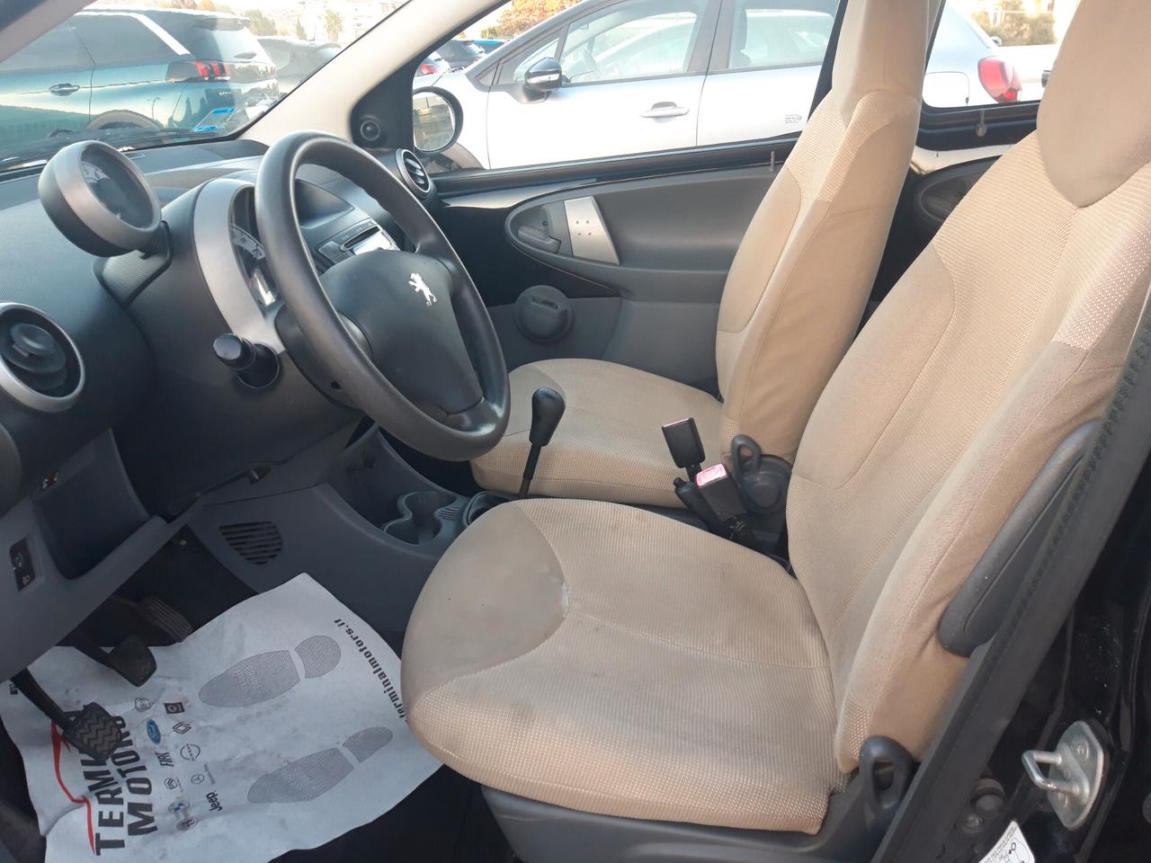 Peugeot 107 1.0 68CV 5p. Plaisir