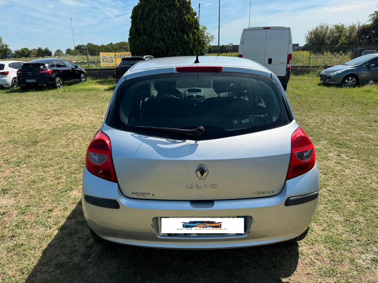 Renault Clio 1.2 5 porte NEOPATENTATI