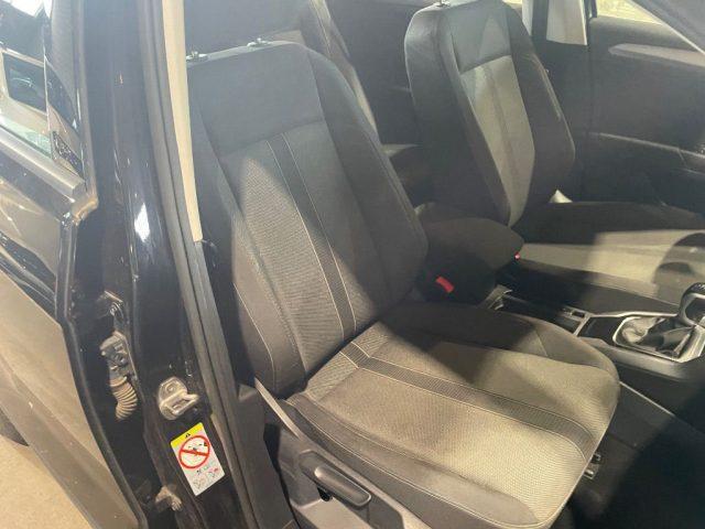 VOLKSWAGEN T-Roc 1.5 TSI ACT DSG Life FARI LED NAVI ACC PARK ASSIST
