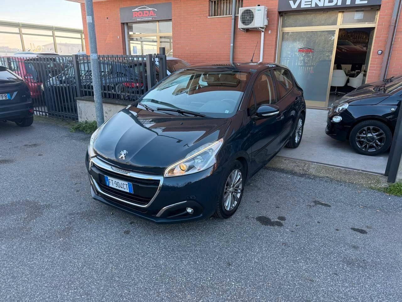 Peugeot 208 PureTech 82 5p. GPL Allure
