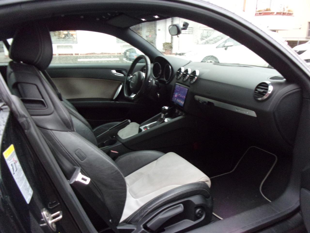 Audi TT TTS Coupé 2.0 272 CV TFSI quattro S tronic