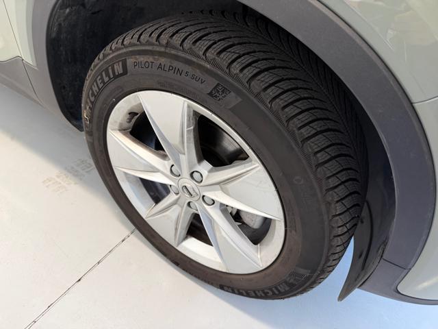 VOLVO XC40 B3 automatico Plus *PARI AL NUOVO*