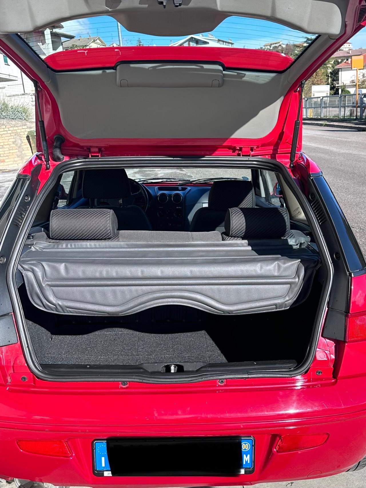 Alfa Romeo 145 1.6i 16V Twin Spark cat L