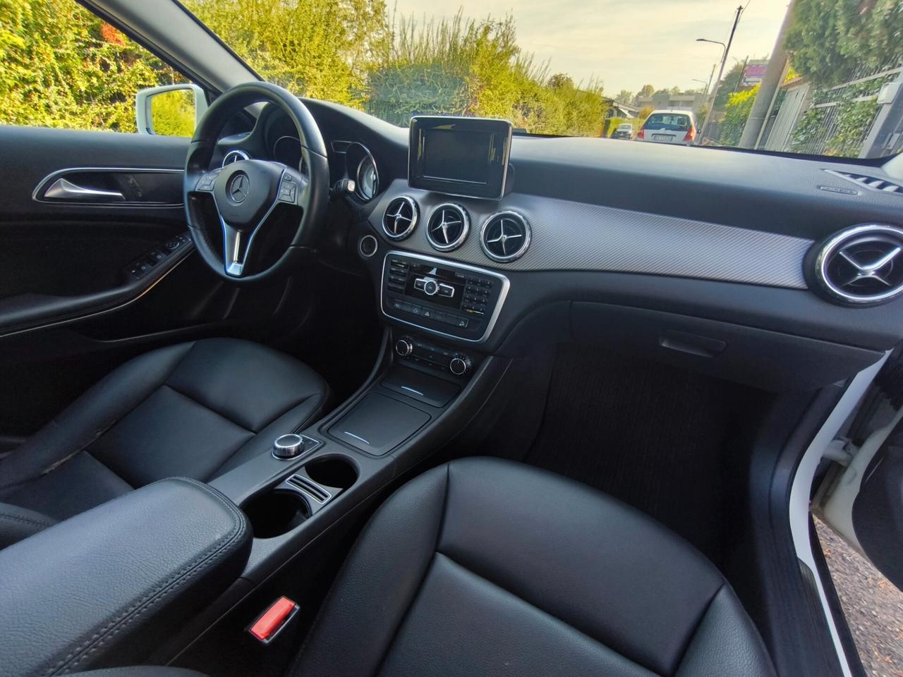 MERCEDES GLA 200 CDI AUTOMATIC – EURO 6 – 4 MATIC-OK NEOPATENTATI
