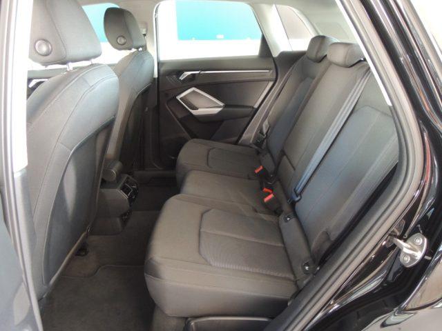 AUDI Q3 35 TDI S tronic Business Advanced