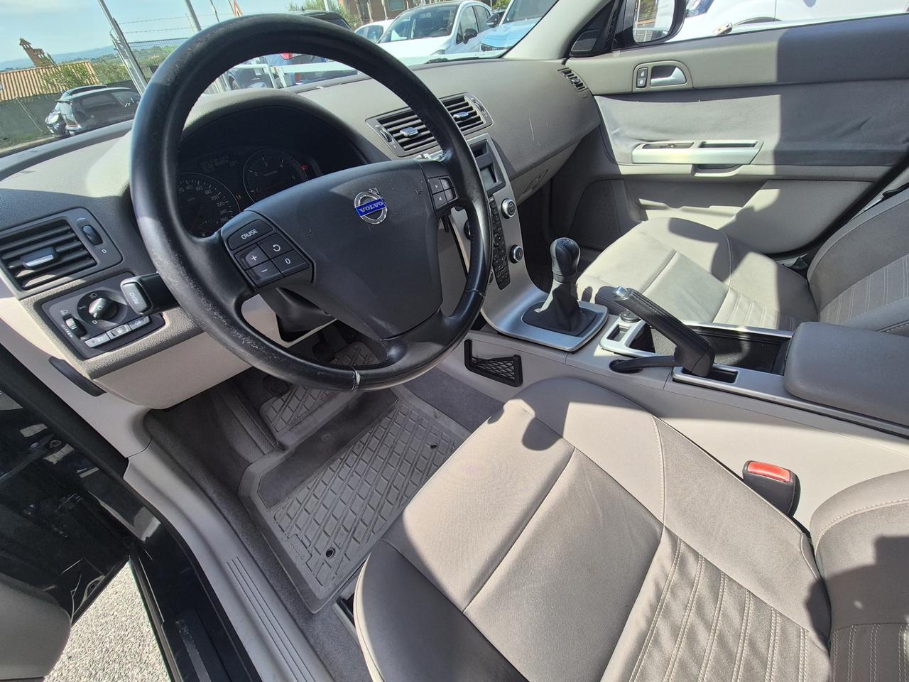 Volvo V50 2.0 D cat Kinetic OUTLET D'ARCANGELO MOTOR