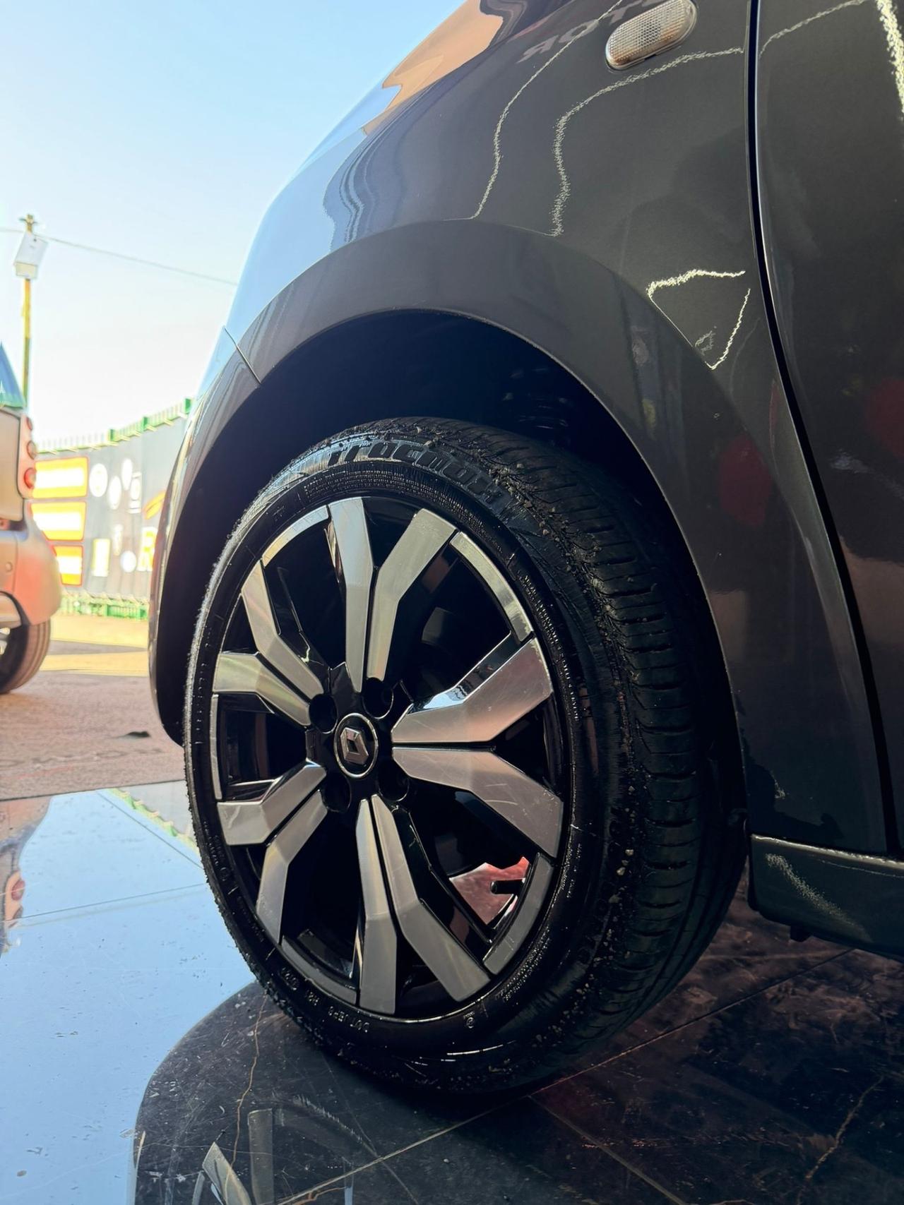 Renault Twingo SCe EDC Intens