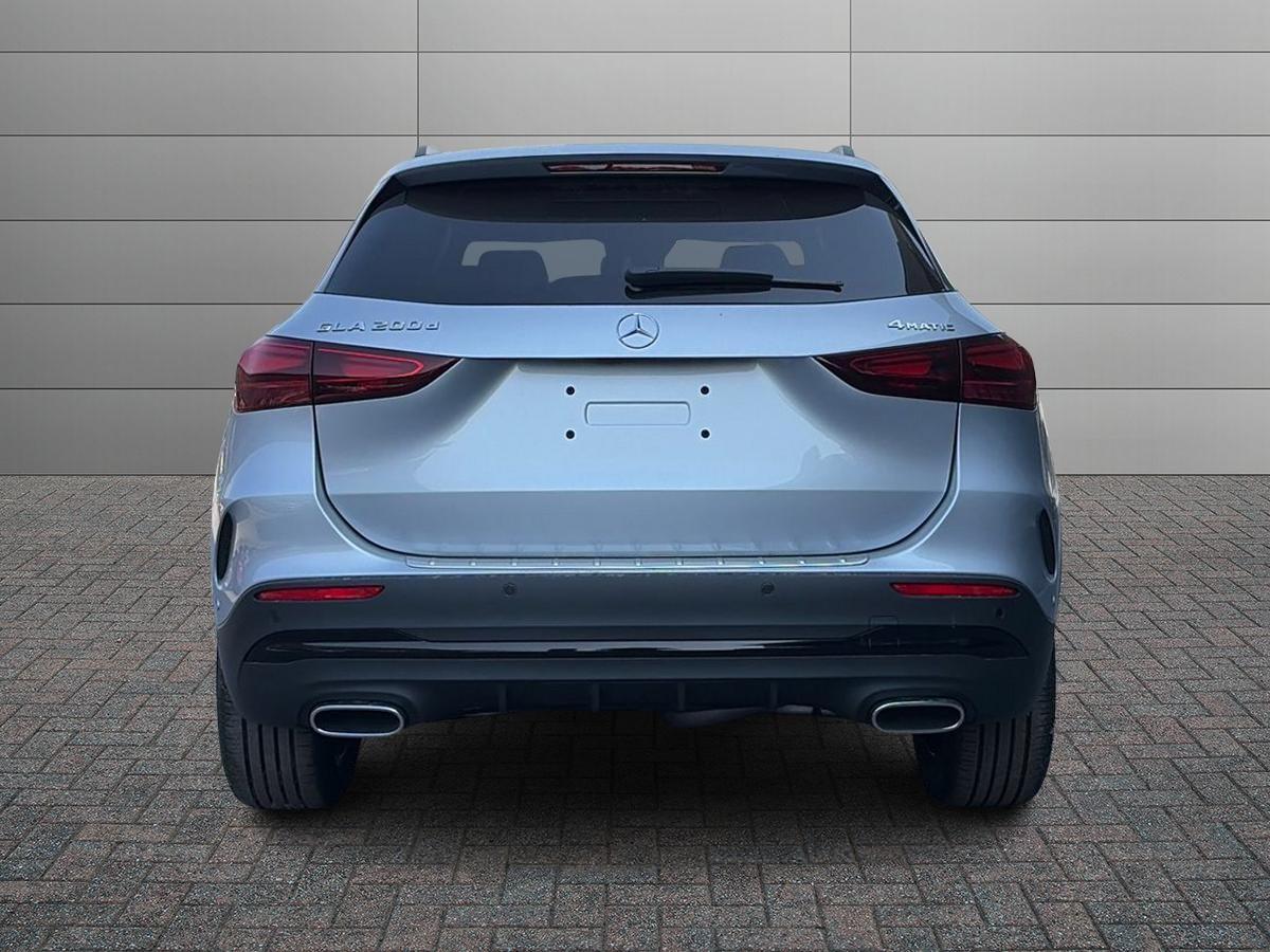 Mercedes-Benz GLA 200 d 4MATIC