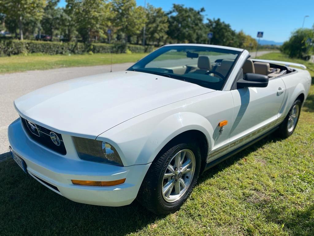 MUSTANG CABRIO 4000