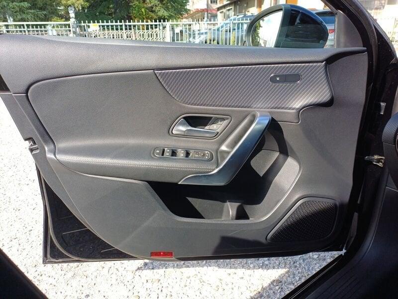Mercedes-Benz Classe A A 180 d Progressive Advanced