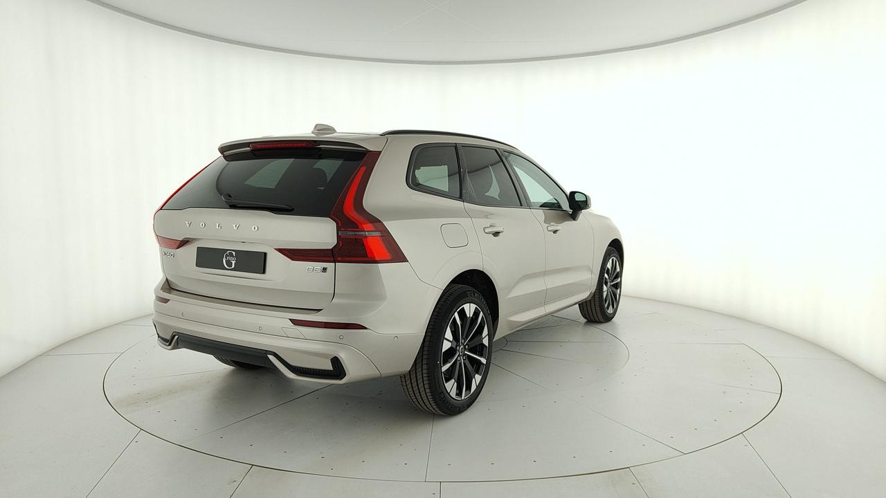 VOLVO XC60 2.0 b5 mhev Ultra Dark awd auto