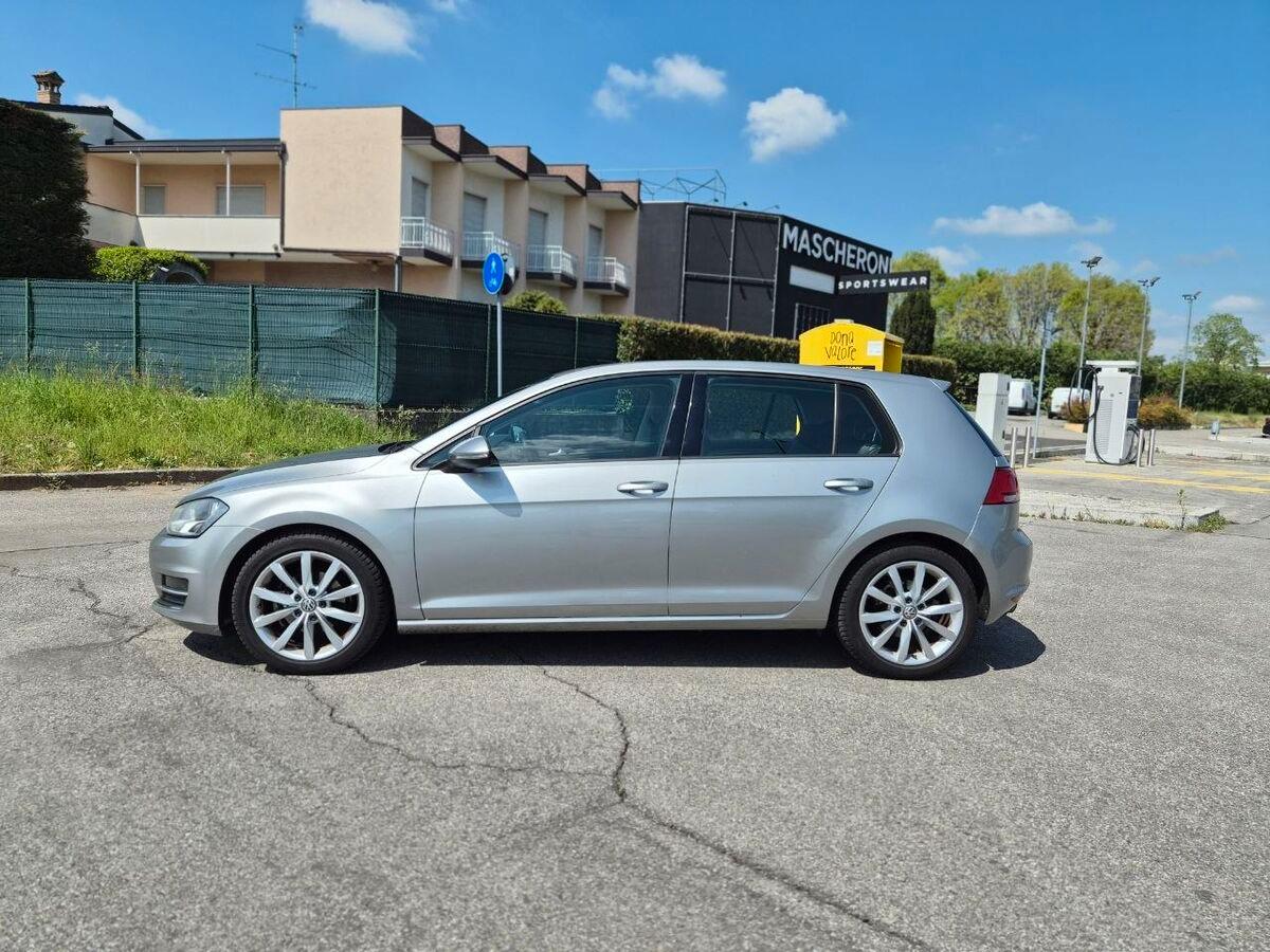 Volkswagen Golf 1.6 tdi Highline 5p