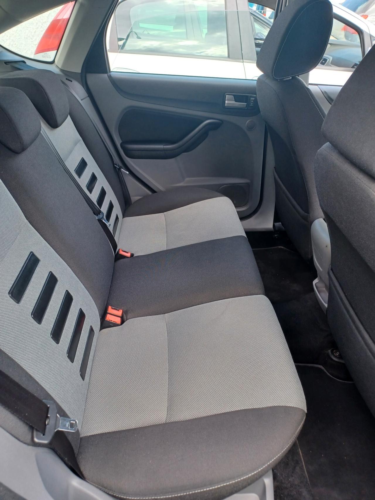 Ford Focus 1.6 GPL Titanium UNICO PROPRIETARIO