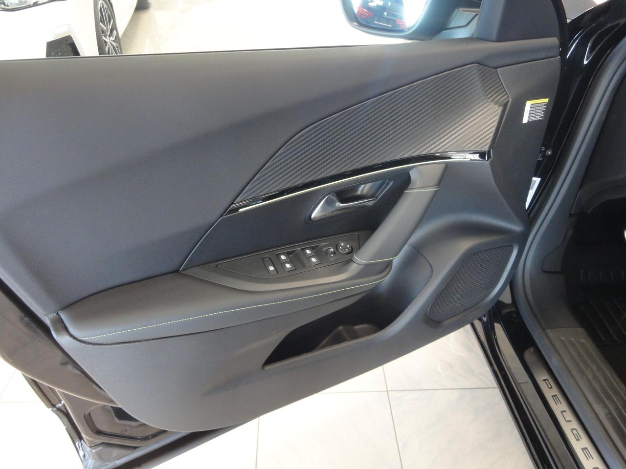 Peugeot 2008 BlueHDi 130 S&S EAT8 GT