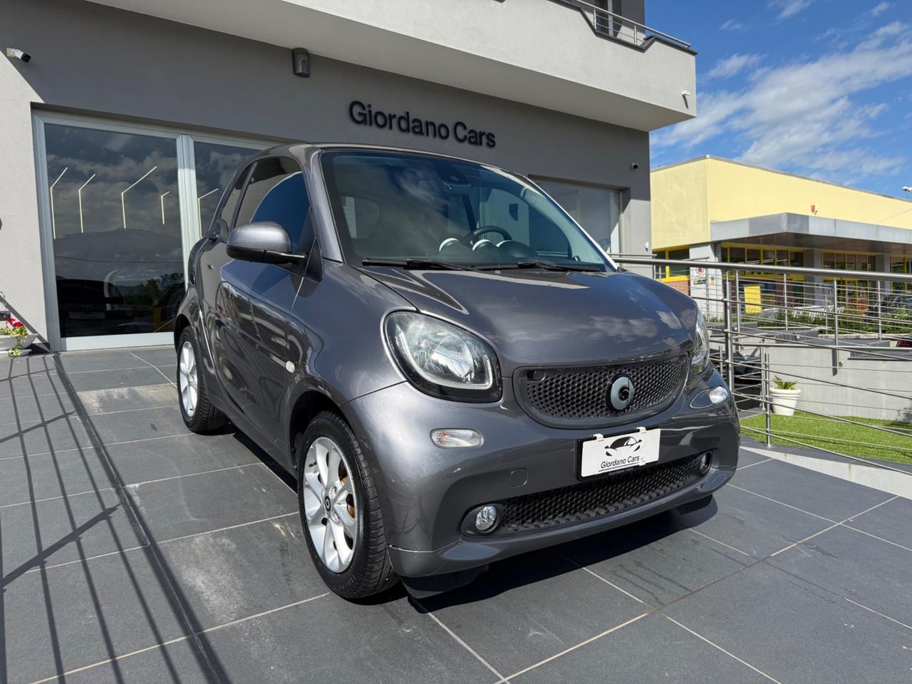 Smart ForTwo 70 1.0 twinamic Passion per neopatentati