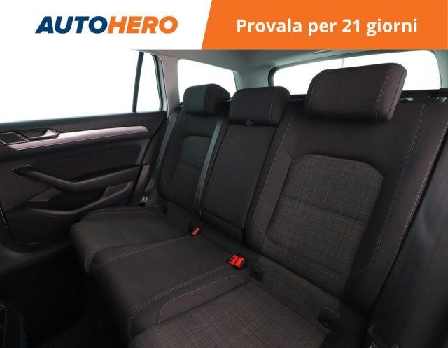 VOLKSWAGEN Passat Variant 2.0 TDI SCR EVO DSG Business
