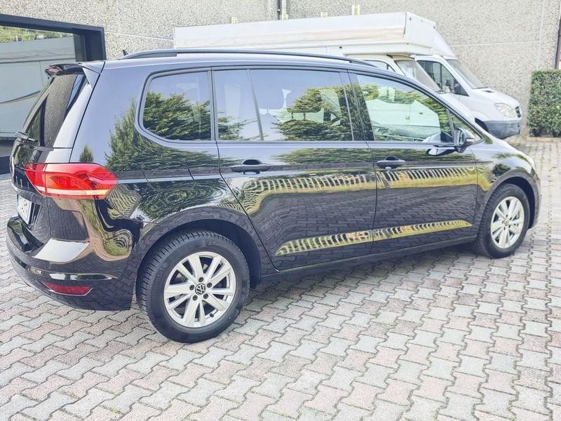 Volkswagen Touran 2.0 TDI 150 CV SCR DSG Business BlueMotion Technology