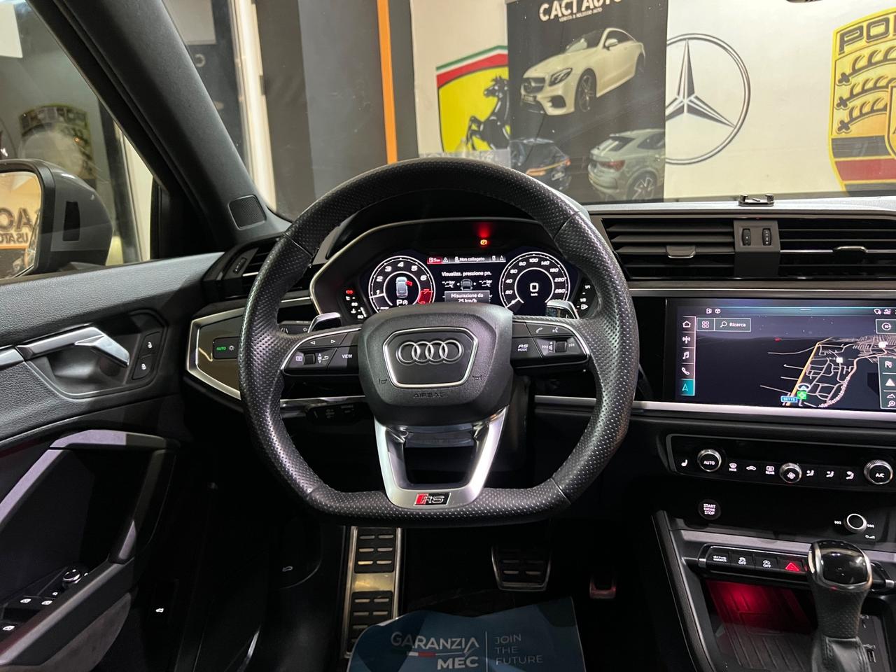 Audi Q3 RS quattro S tronic