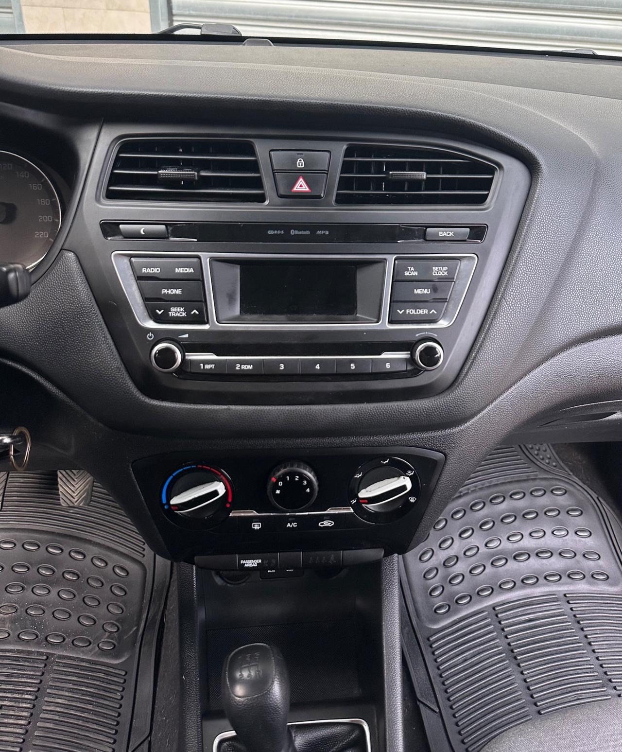 Hyundai i20 1.2 MPI 75cv GPL 5 porte Classic