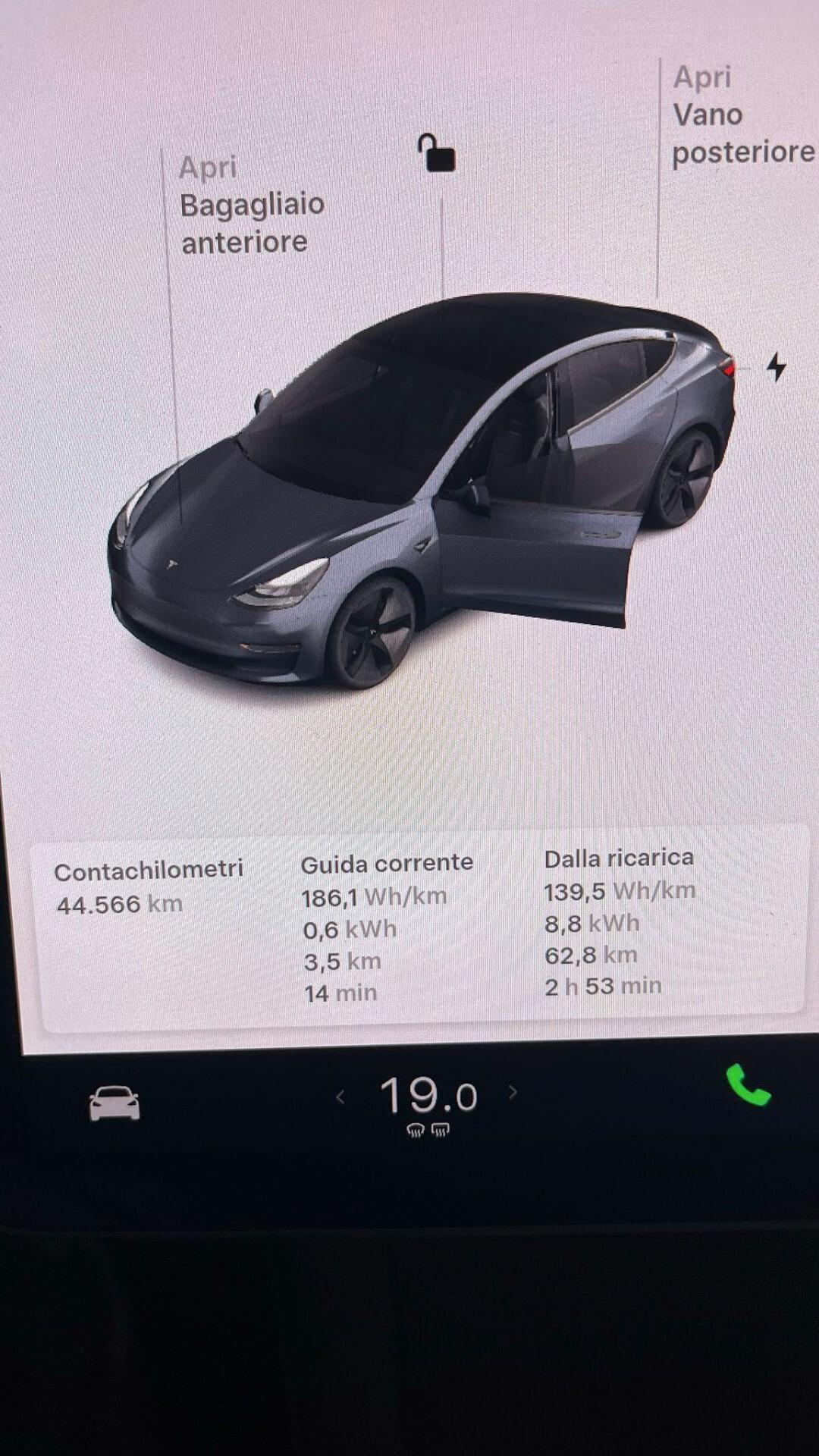 Tesla Model 3 RWD
