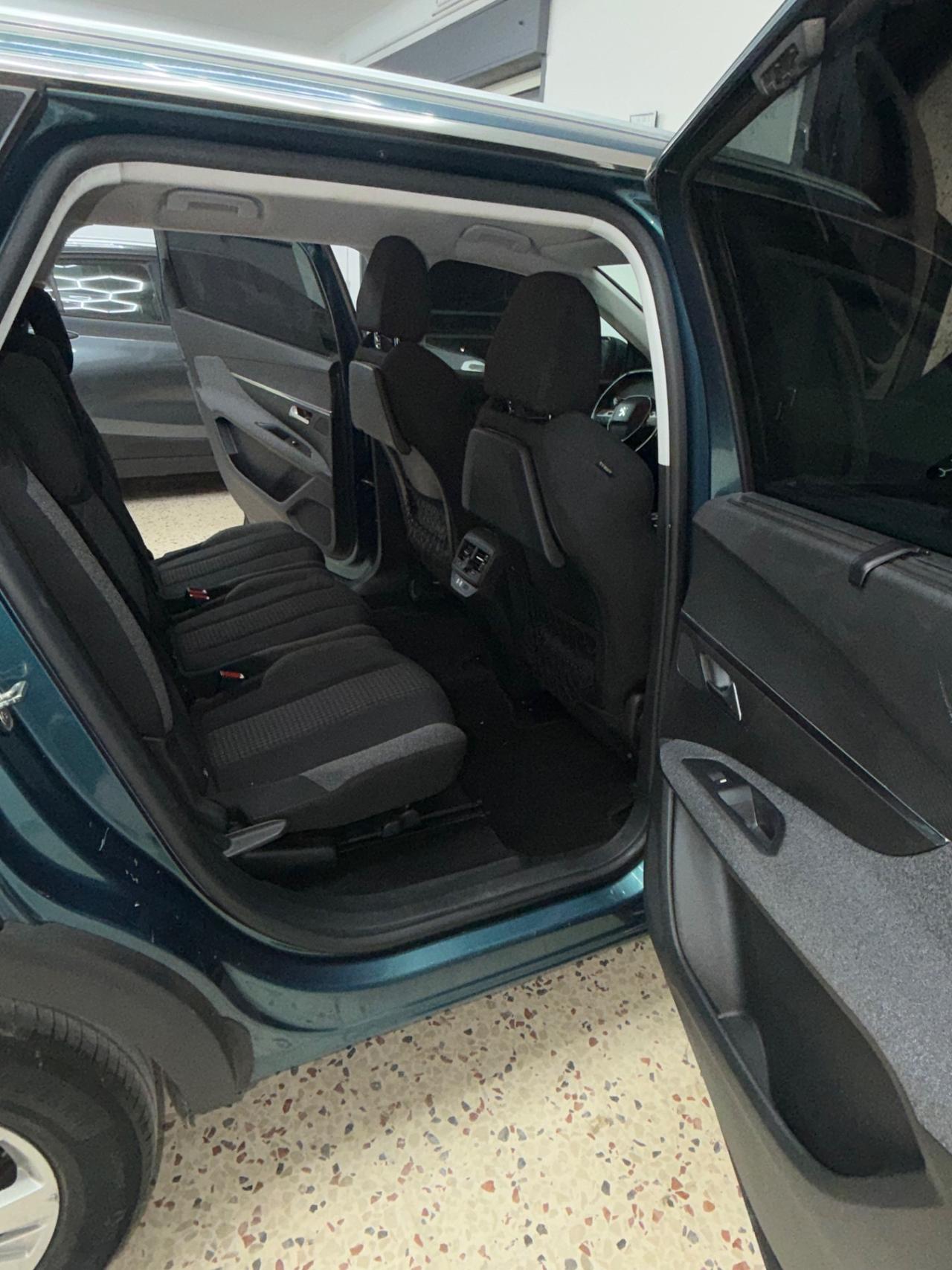 Peugeot 5008 BlueHDi 120 S&S EAT6 Active