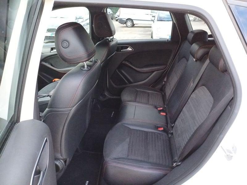 Mercedes-Benz Classe B - T246 Diesel B 200 d (cdi) Premium 4matic auto