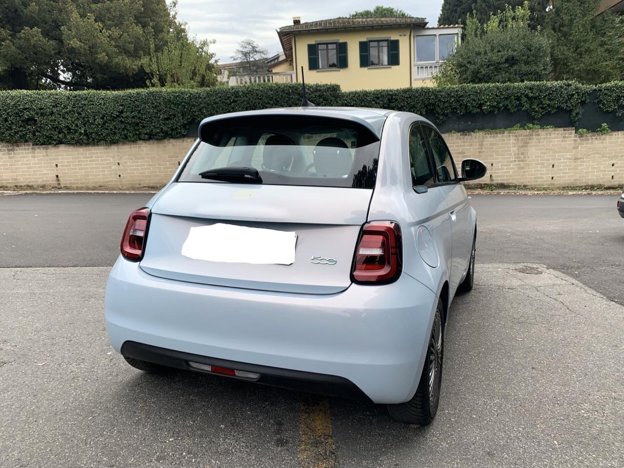 Fiat 500 500e 42KW La Prima AZIENDALE KK16000