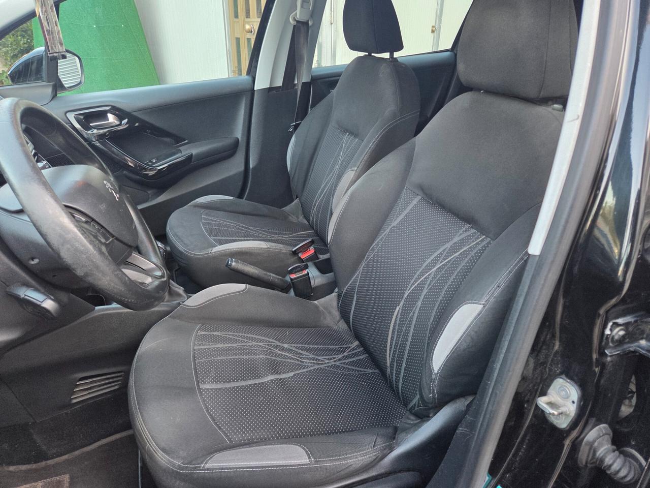 Peugeot 208 1.0 VTi 68 CV 5 porte