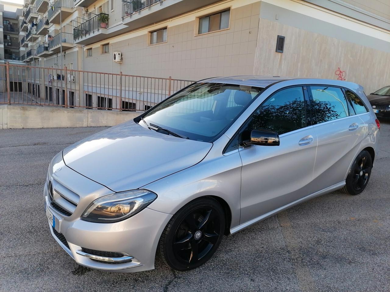 Mercedes-benz B 200 CDI 136CV AMG PREMIUM FULL