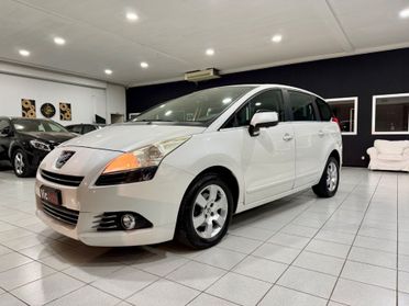 Peugeot 5008 1.6 e-HDi 112CV Stop&Start cambio robotizzato Family