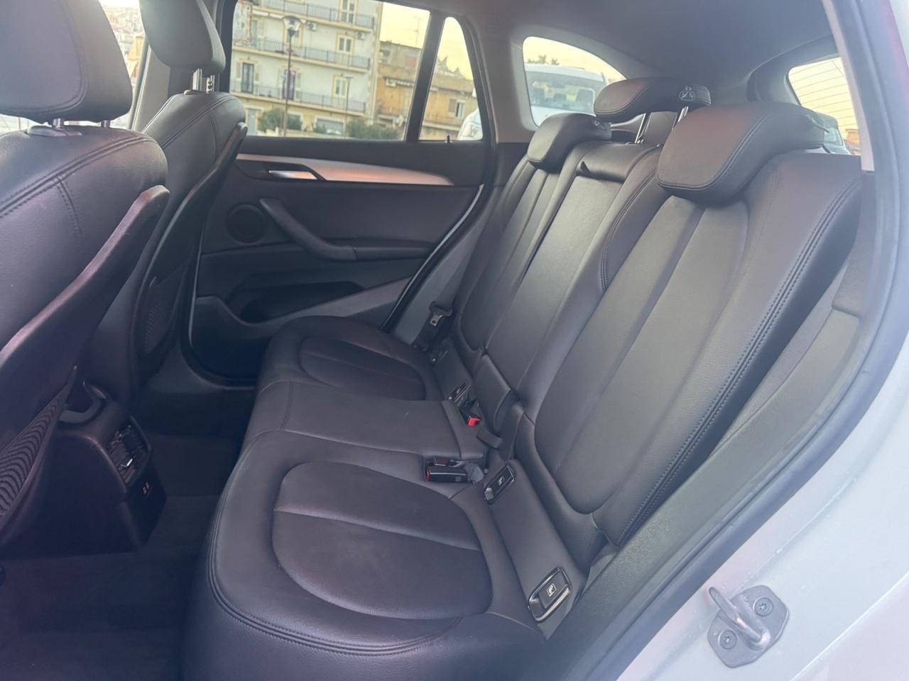 BMW X1 18D 150 CV LUXURY AUTO FULL IVA