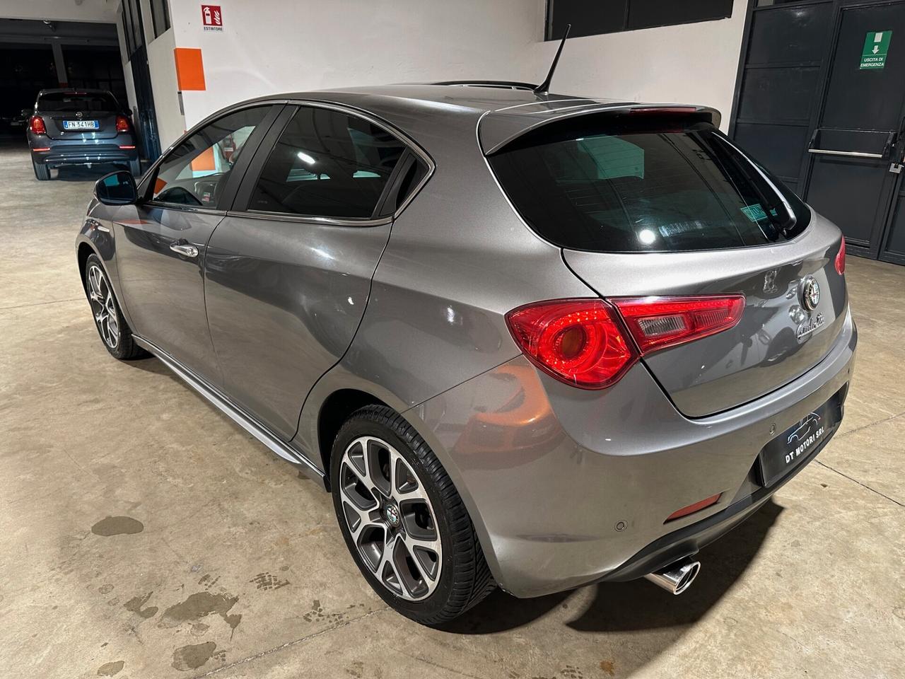 Alfa Romeo Giulietta 1.6 JTDm-2 105 CV Distinctive - CINGHIA FATTA