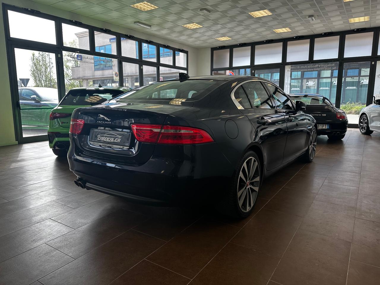 Jaguar XE 2.0 D Turbo Prestige