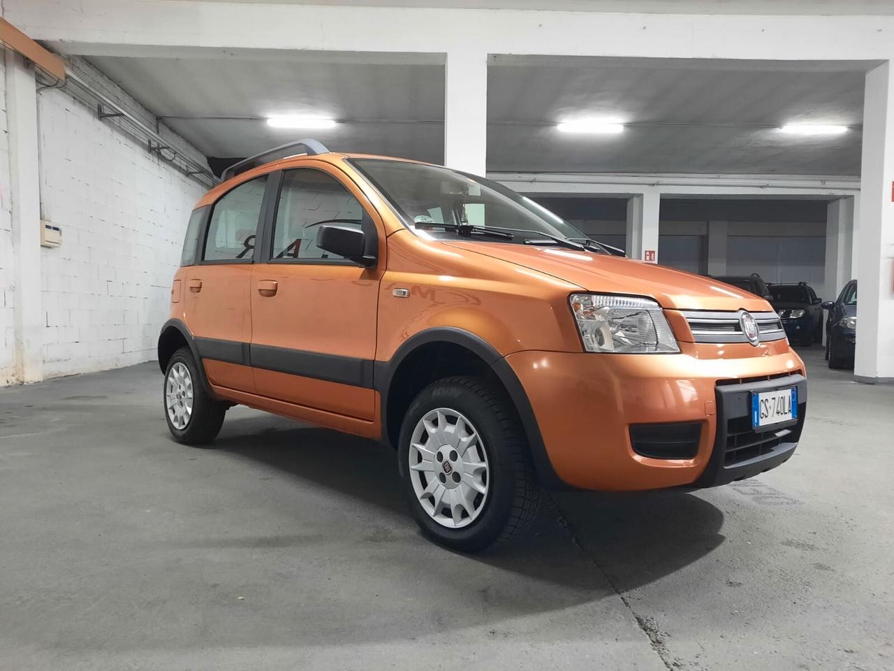 Fiat Panda 1.2 4x4 Climbing CON GANCIO TRAINO
