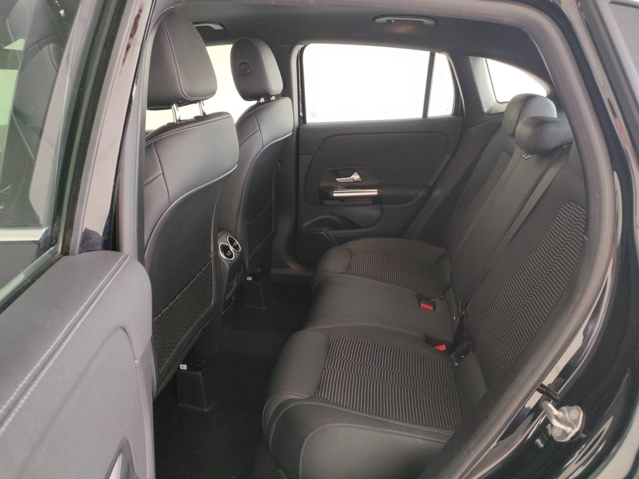 Mercedes-Benz GLA-H247 2020 - GLA 180 d Sport auto