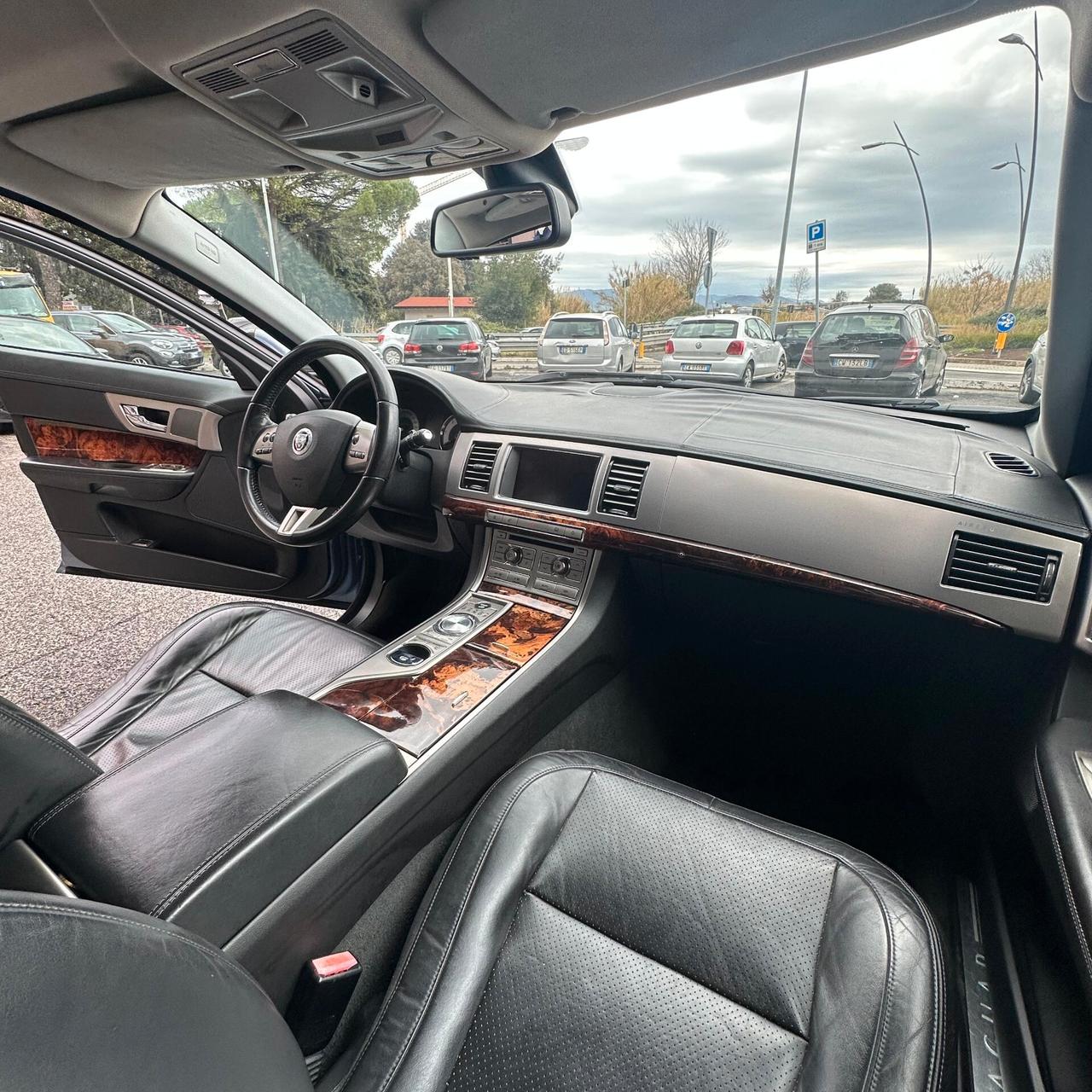 Jaguar XF 3.0 D V6 Premium Luxury