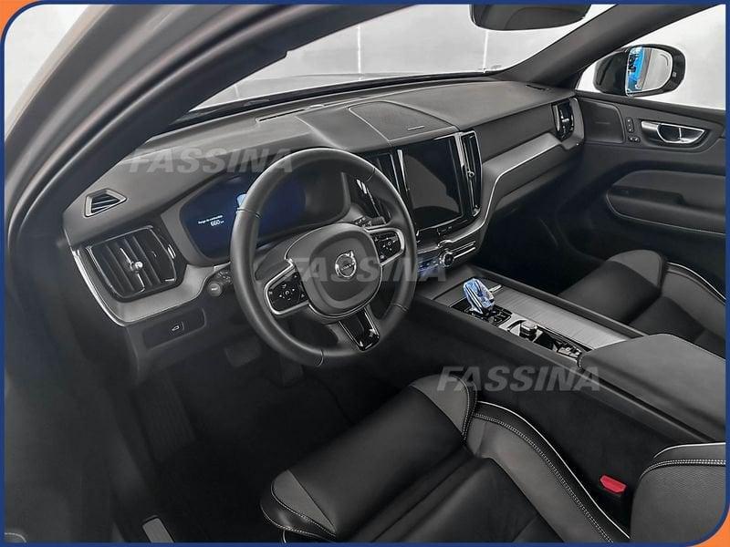 Volvo XC60 XC60 B5 AWD automatico Plus Dark