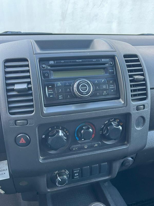 Nissan Navara 2.5 dCi 4 porte Double Cab WoRK 4wd