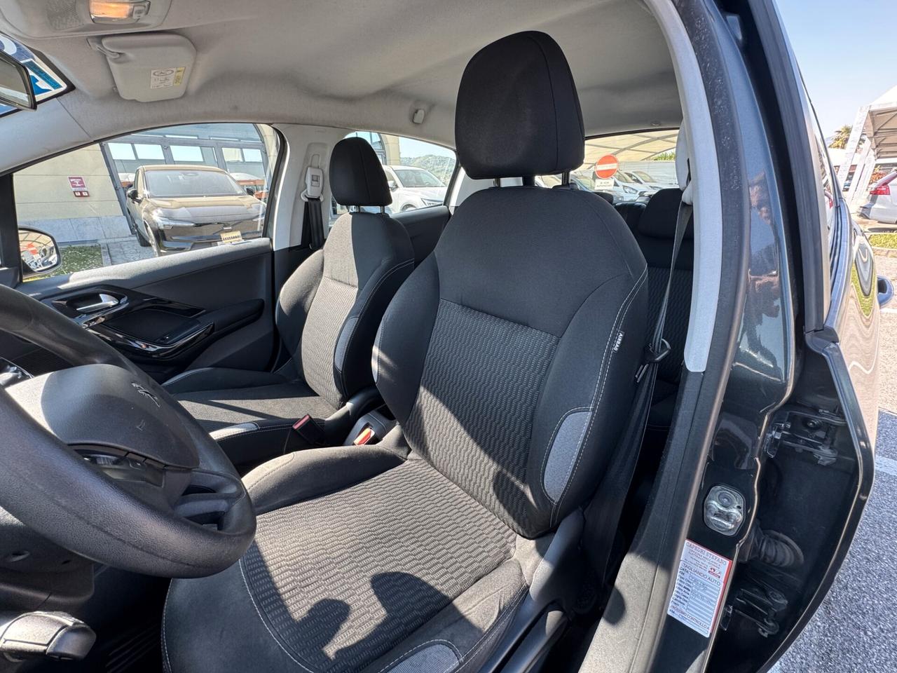 Peugeot 208 Active 1.4 HDI 68CV 5 porte