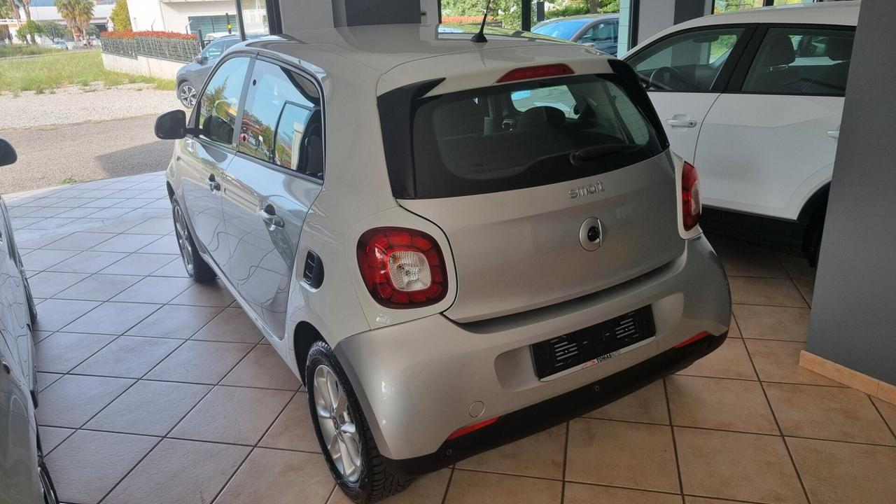 Smart ForFour 70 1.0 Passion