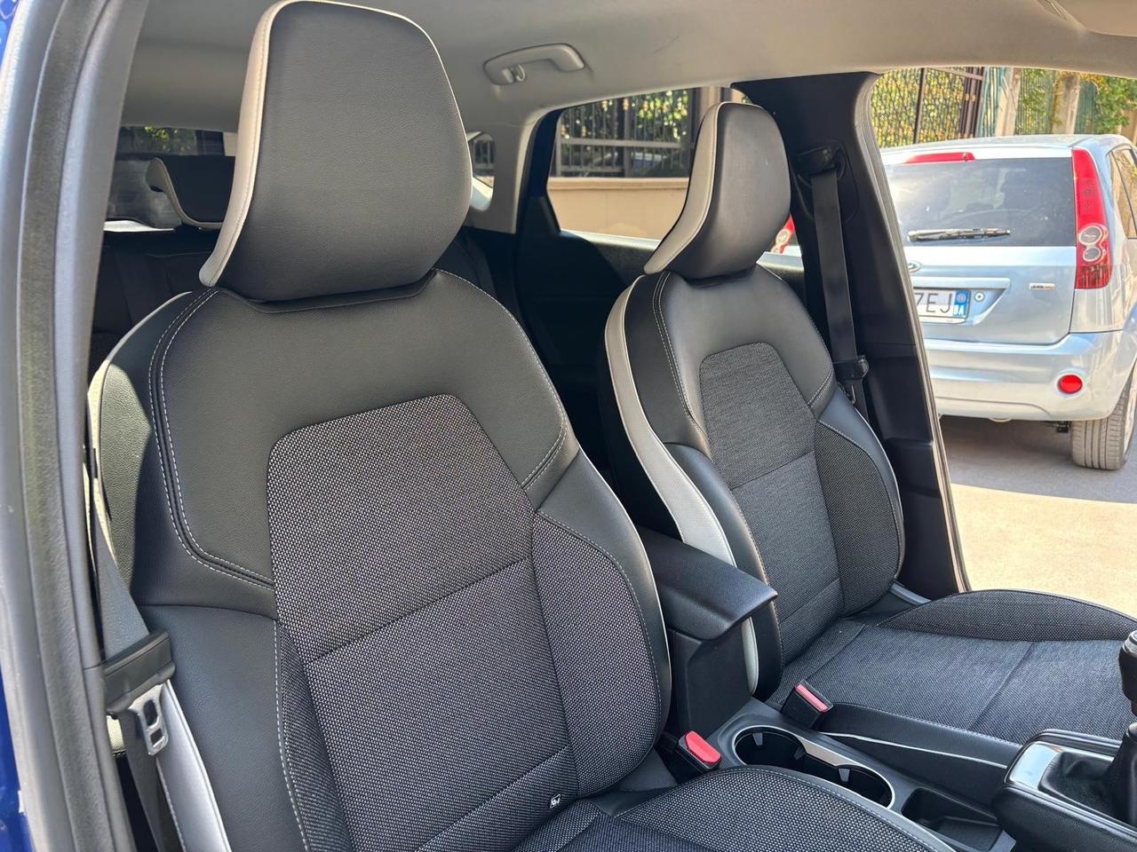 Renault Captur Blue dCi 95 CV Intens