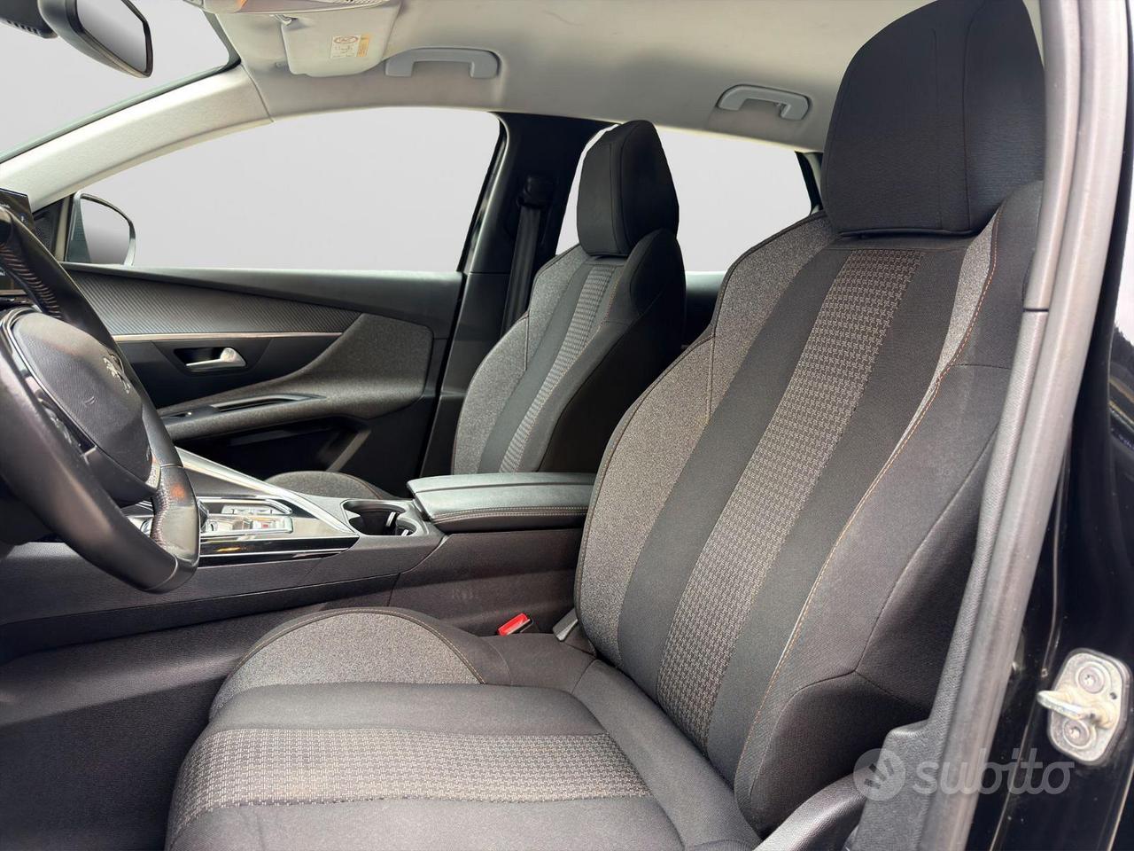 Peugeot 3008 1.5 HDi 130cv EAT8 ACTIVE LED/KEYLESS