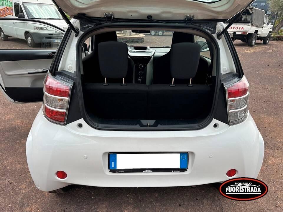 Toyota iQ 1.0 CVT Trend
