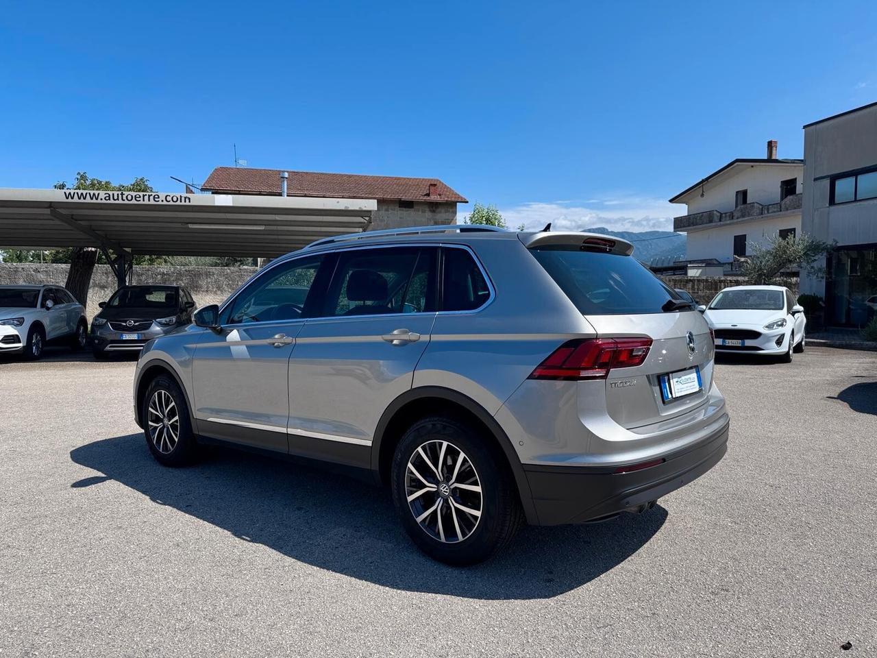 Volkswagen Tiguan 2.0 TDI SCR DSG Business BlueMotion Technology