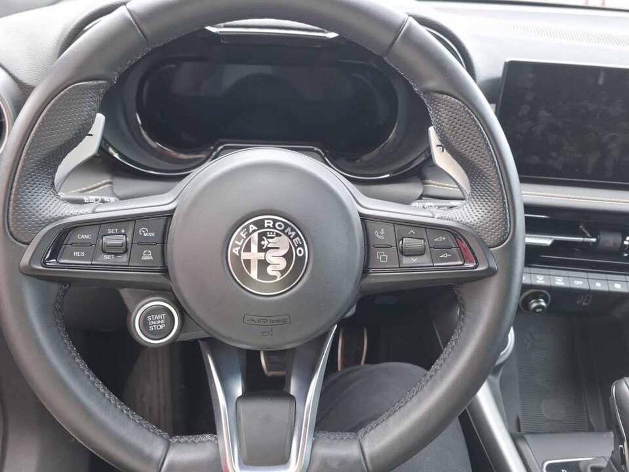 ALFA ROMEO Tonale - Tonale 1.5 hybrid Veloce 160cv tct7