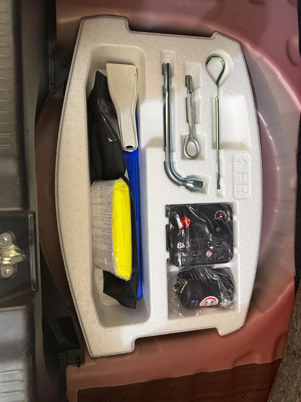 Suzuki Swift 1.2 Hybrid 4WD AllGrip Top