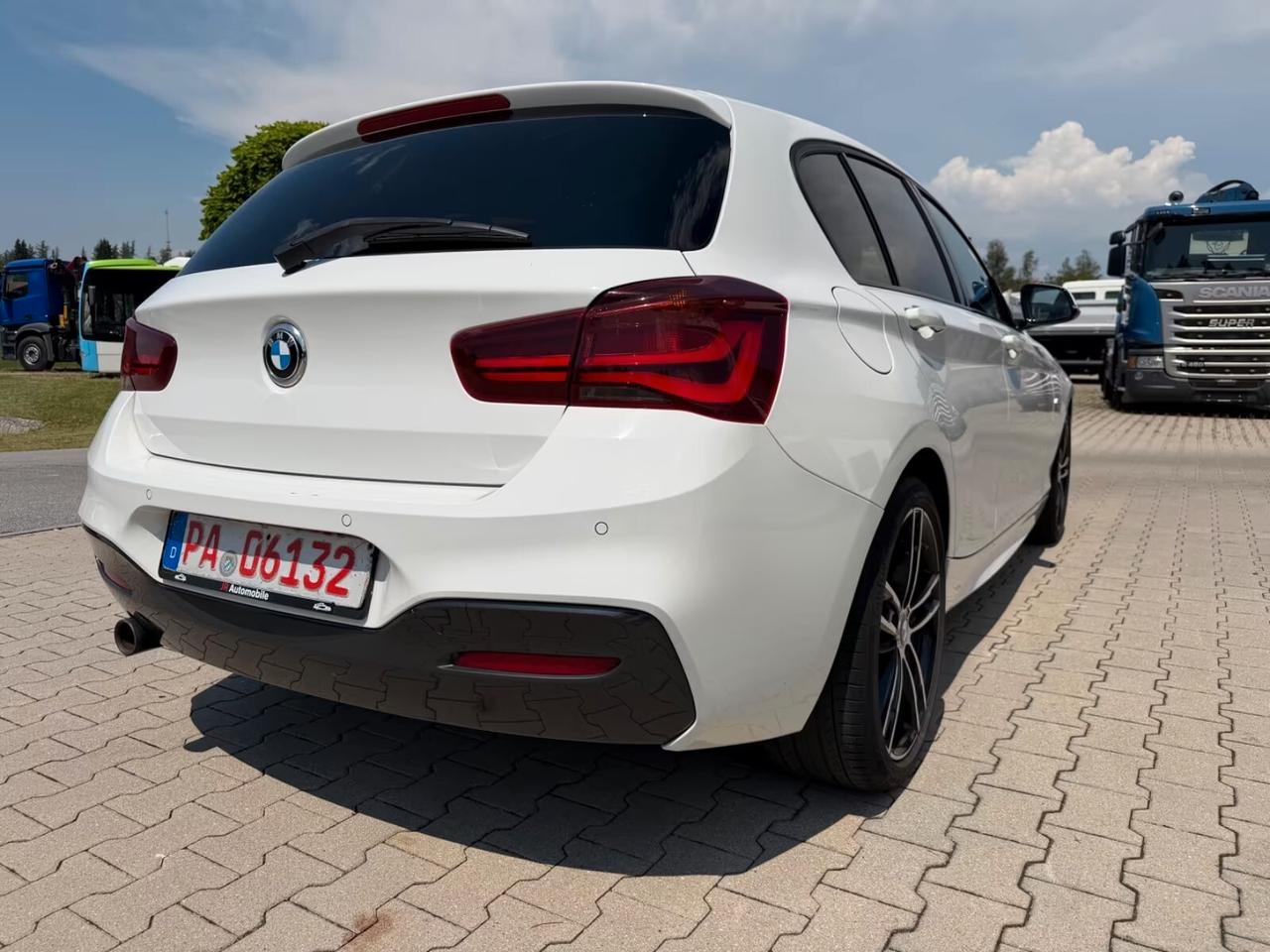 Bmw 118 i 5 porte. Edizione M Sport Shadow