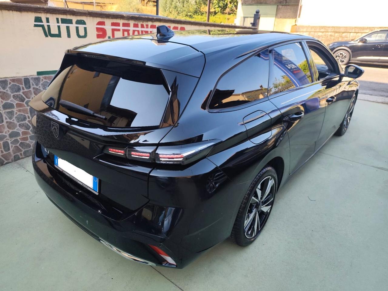 Peugeot 308 EAT8 SW Allure 130cv- 2022