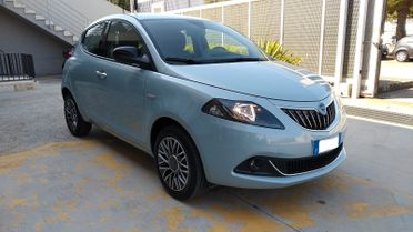 Lancia Ypsilon 1.0 FireFly 5 porte S&S Hybrid Gold Plus